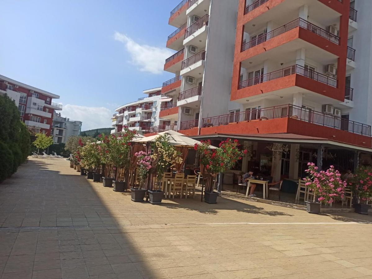 Частни Апартаменти За Гости - Панорама Бийч-Форд Нокс Sveti Vlas Εξωτερικό φωτογραφία