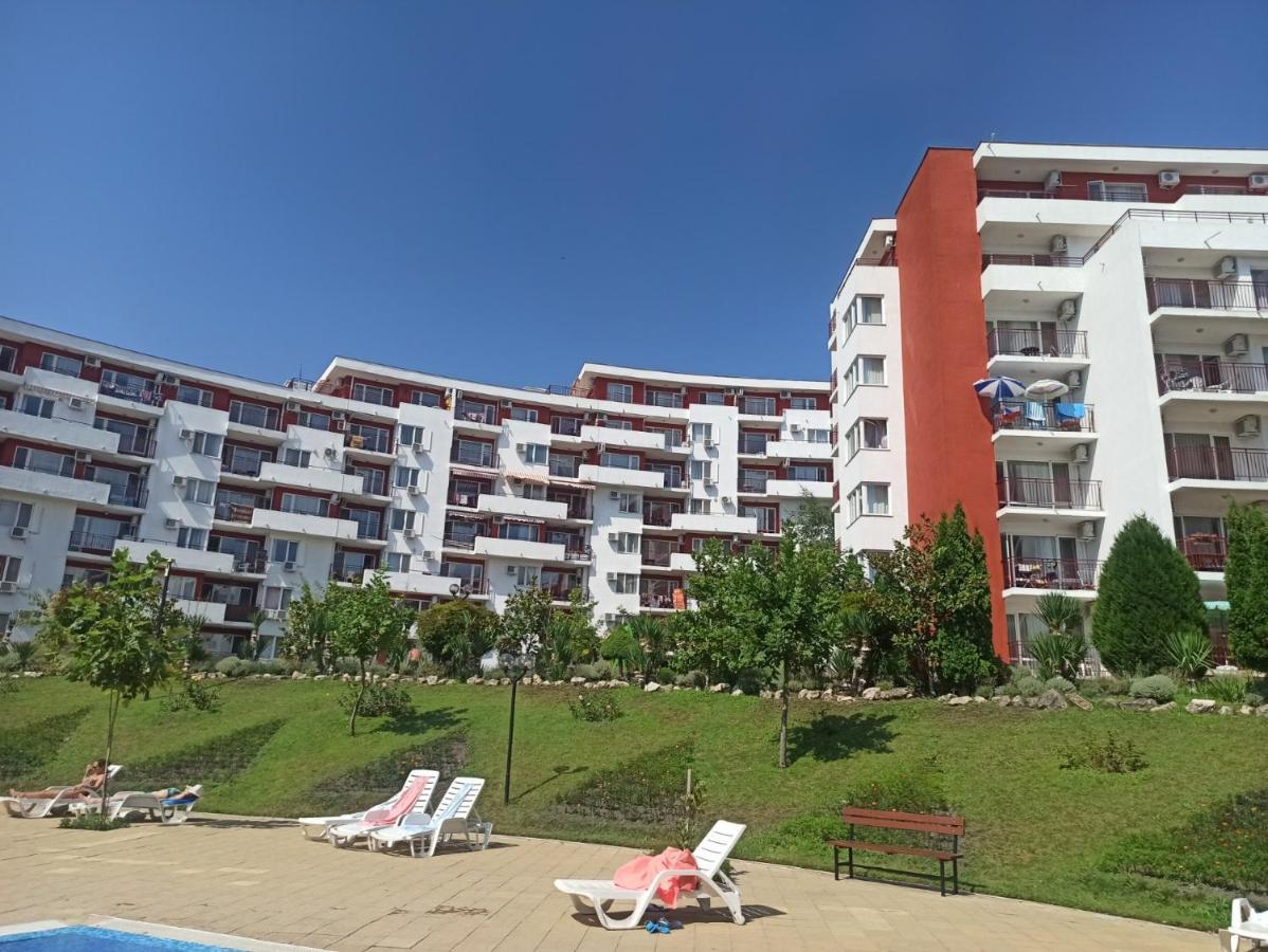 Частни Апартаменти За Гости - Панорама Бийч-Форд Нокс Sveti Vlas Εξωτερικό φωτογραφία